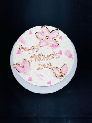 Golden Hearts Bouquet Cake fresh cream Mothers Day