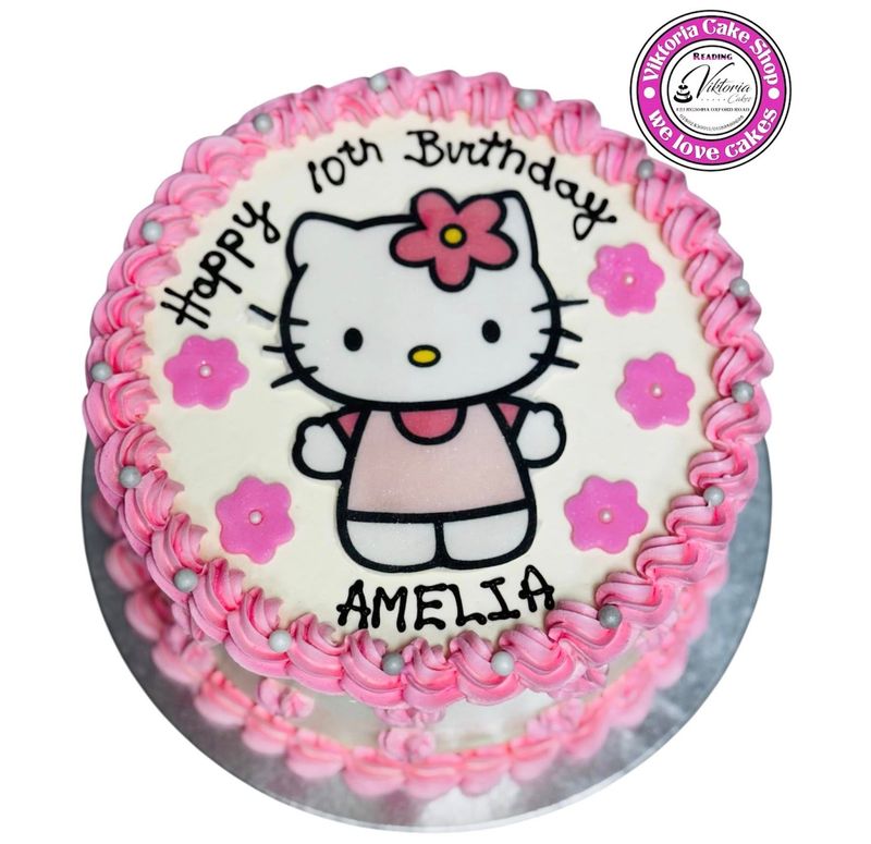 Hello  Kitty cake Soft  fresh cream