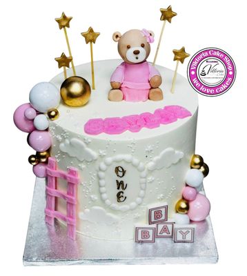 one year baby bear fresh cream cake
