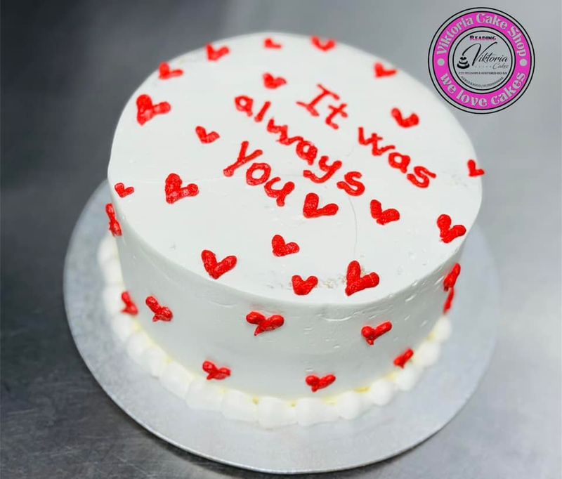 Round Cake Valentine's 8
