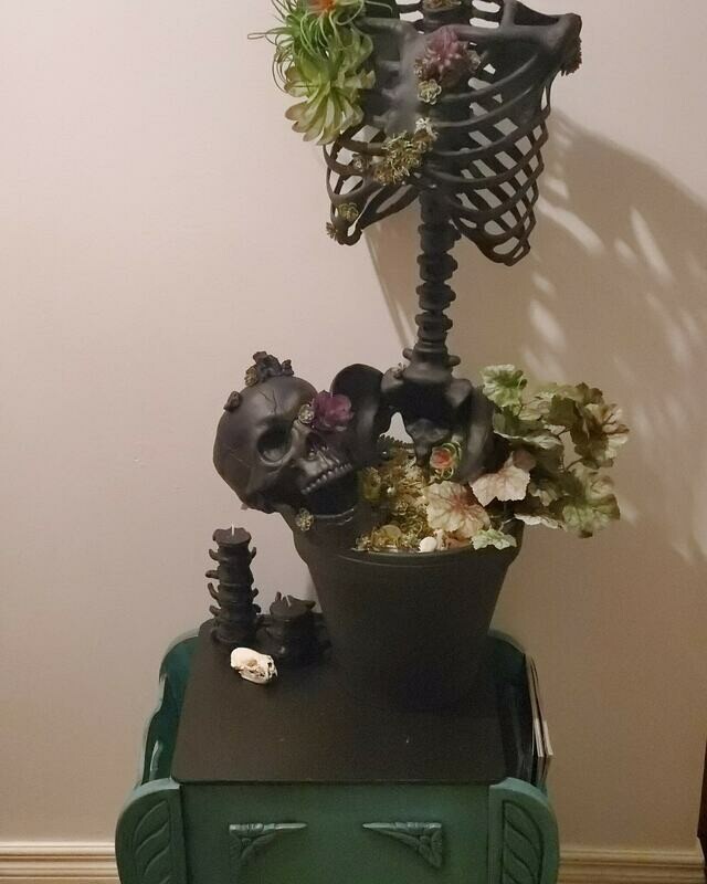 &#39;The fate of the last person who crossed me&#39; planter