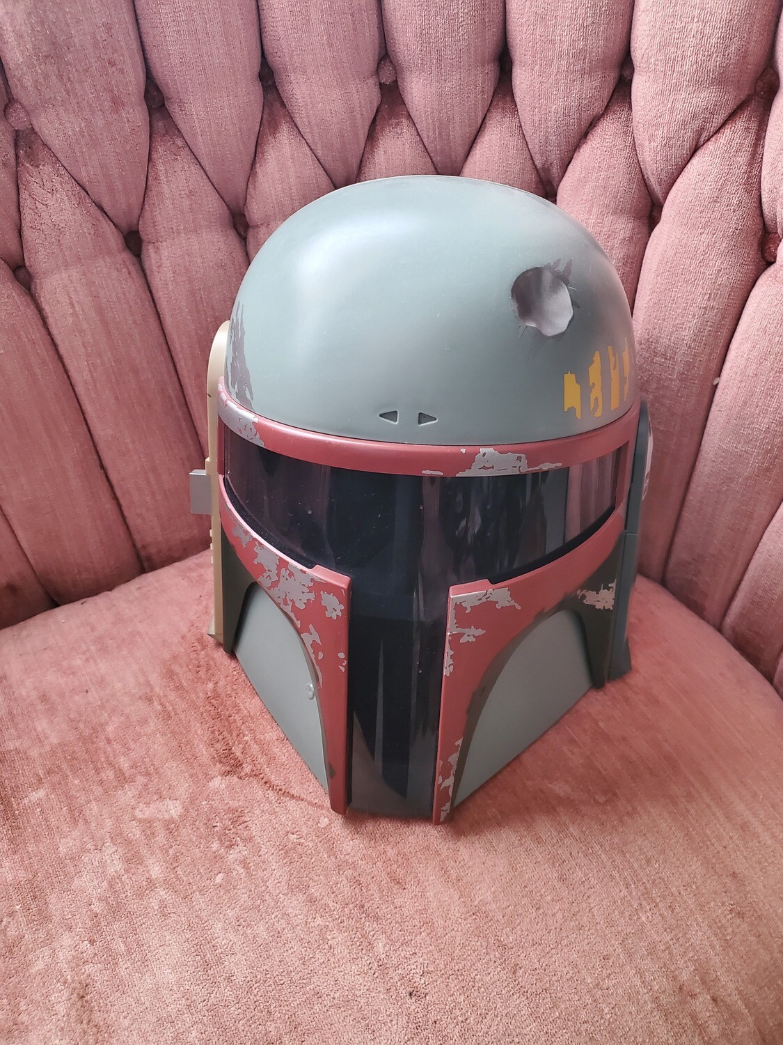 Mandalorian helmet