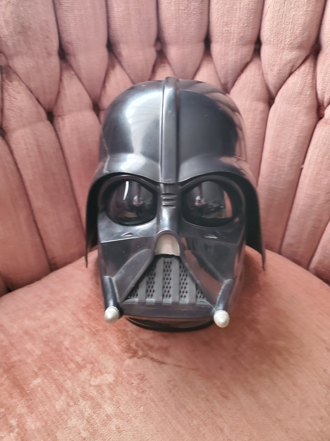 Vader helmet