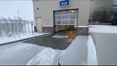 Incl. Inst - Hydronic Heated Snow Melt for 2001 to 2100 sq feet for Sidewalk, Driveway or Patio, Hi Efficient, Automatic Operation (concrete)