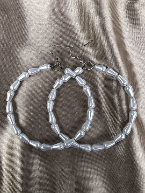 Pearlescent hoops