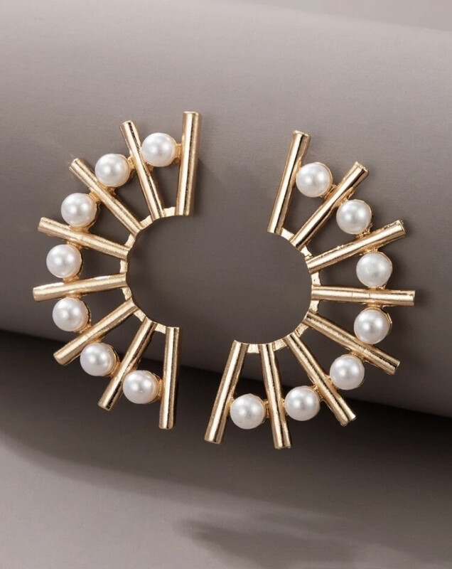 Faux Pearl Decor Alloy Earrings
