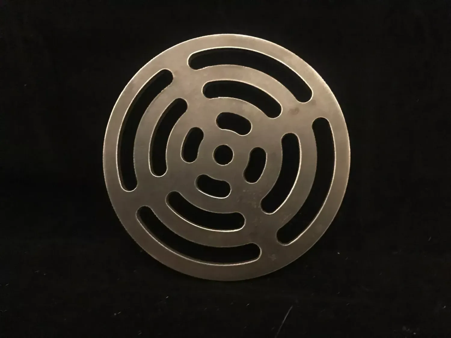 140mm - 14cm - 5.5" Heavy Duty Round Mild Steel Drain Cover Gully Grid Grate