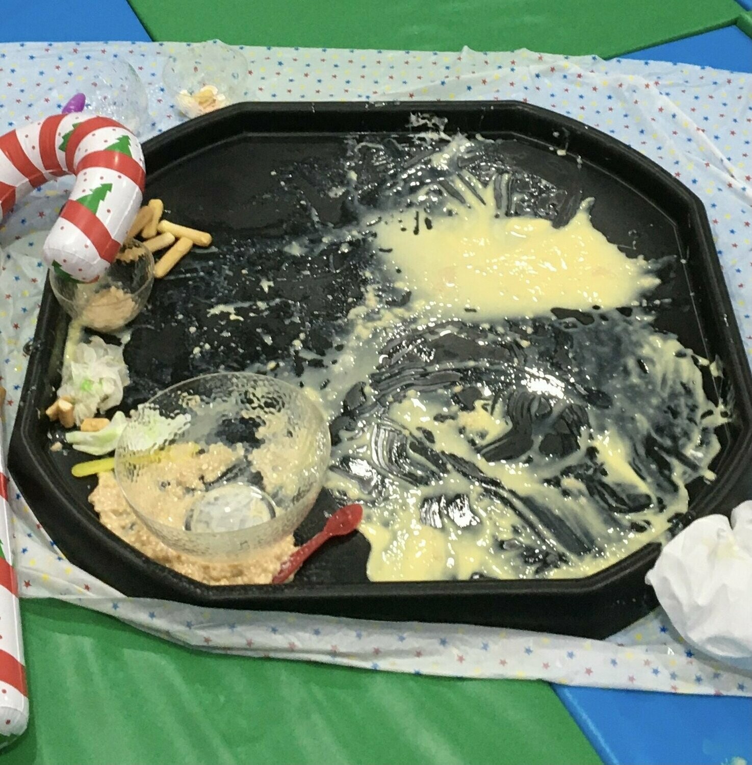 SUNDAY 5 December 1.45pm to 2.45pm CHRISTMAS Tots Messy Play for babies from sitting up FOOD Play