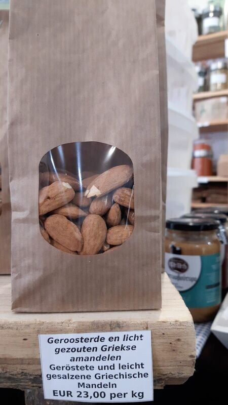Geroosterde en licht gezouten Kretenzische Amandelen - prijs per gewicht - EUR 23,00 per kg