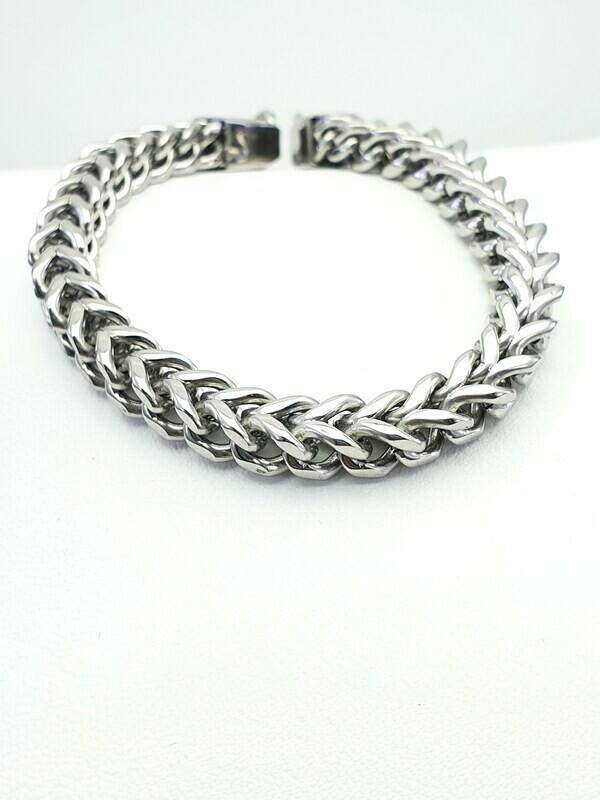 Stainless steel bracelet