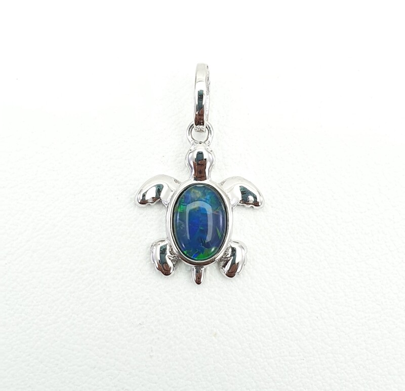Opal, Pendant