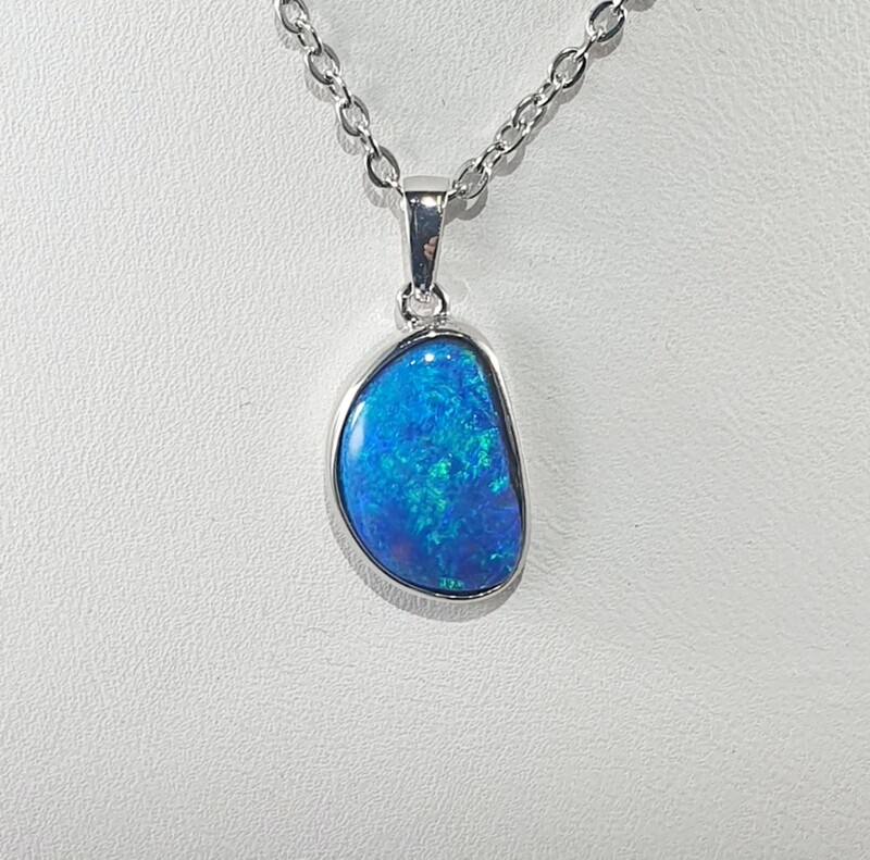 Black Opal doublet pendant