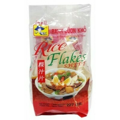 Rice Flake Sheet Noodle (เส้นก๋วยจั๊บ ตราฟาร์มเมอร์) 227g.