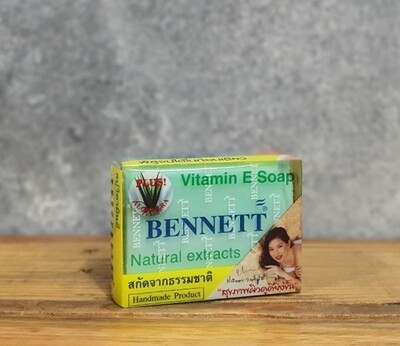BENNETT Natural extracts Vitamin E plus Aloe Vera Soap (สบู่เบนเนทสีเขียว สบู่วิตามินอี ผสมว่านหางจระเข้ สกัดจากธรรมชาติ ตราเบนเนท) 130g.