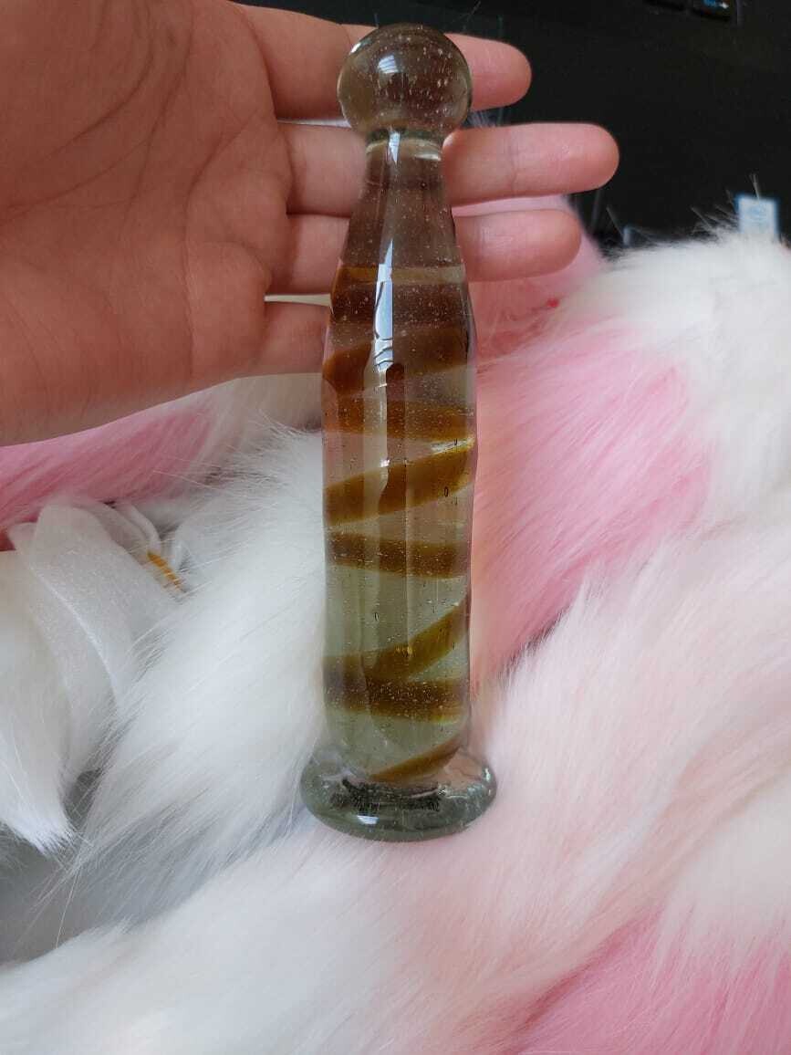 DILDO DE CRISTAL DETALLE CAFÉ