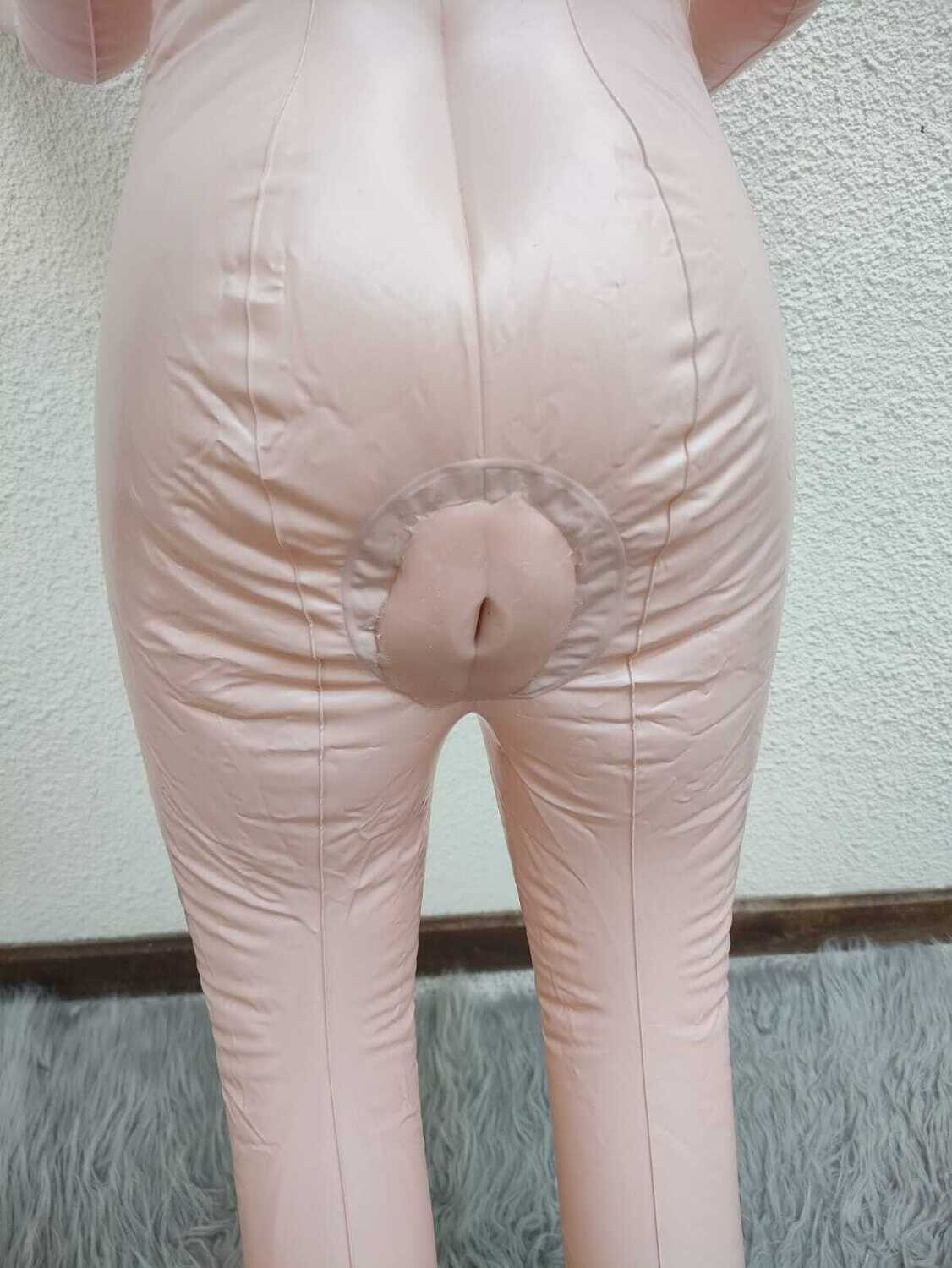 MUÑECA INFLABLE CON VELLO