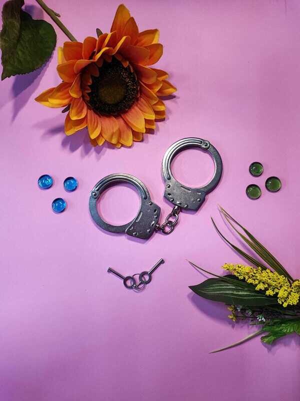 ESPOSAS DE METAL JUEGO BONDAGE