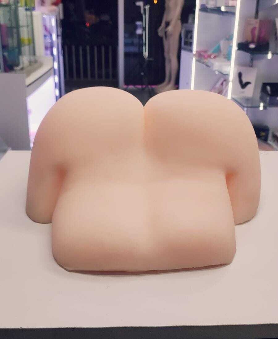TRASERO XL SUPER REALISTA