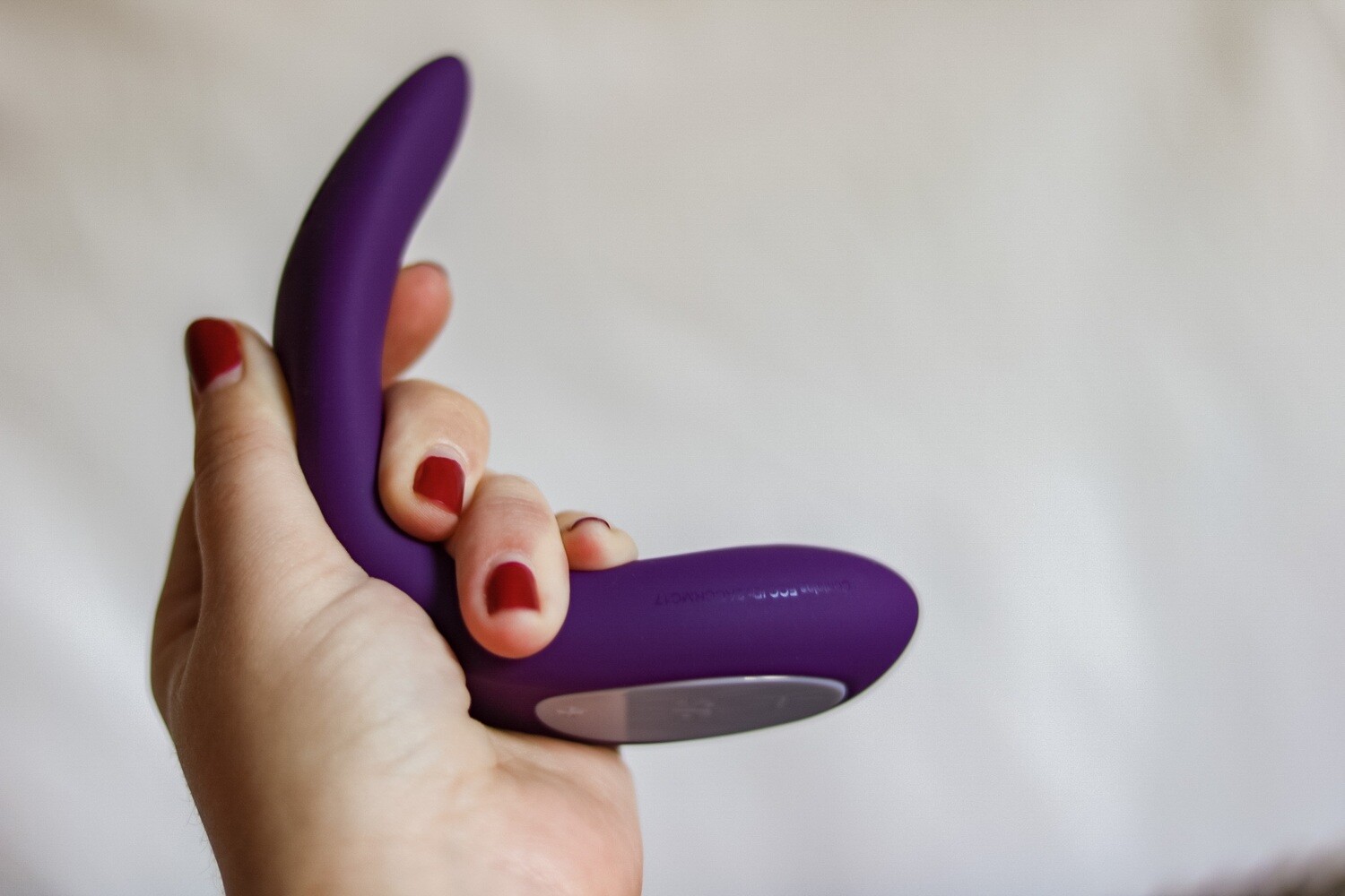​Satisfyer Double Joy Morado + App Bluetooth Wifi
