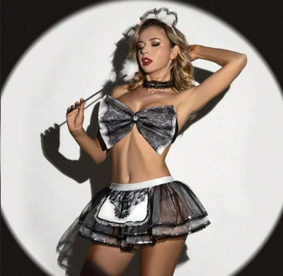 Sexy traje de mucama