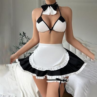 Sexy Mucama Black and White