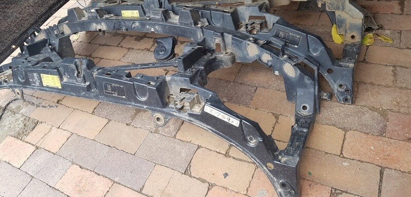 Land Rover Cradles