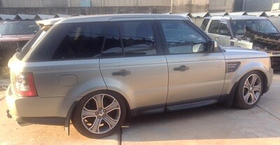 Range Rover Sport 5.0 Supercharged Breaking up for parts