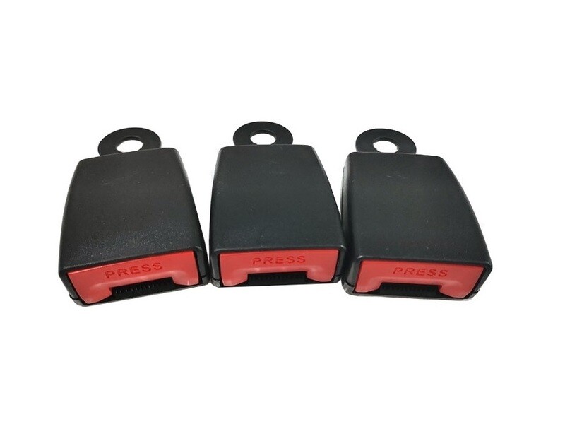 Discovery 4 second row seatbelt connectors