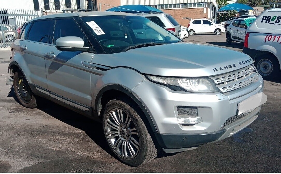 Range Rover Evoque breaking for parts