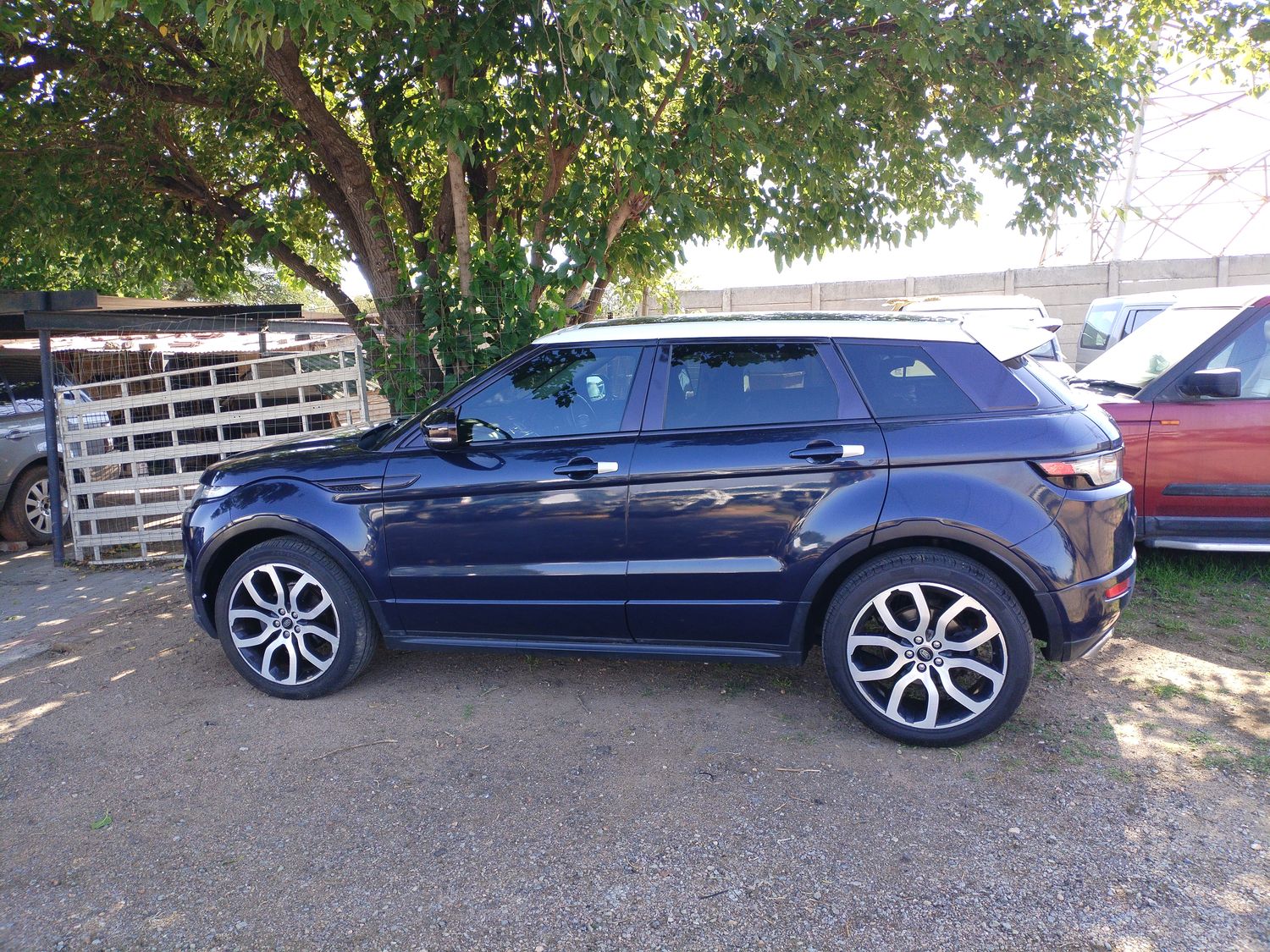 Range Rover Evoque Breaking for parts