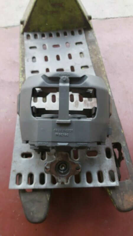 PINZA DE FRENO DELANTERO VOLVO D. FM 4-20 FH 420