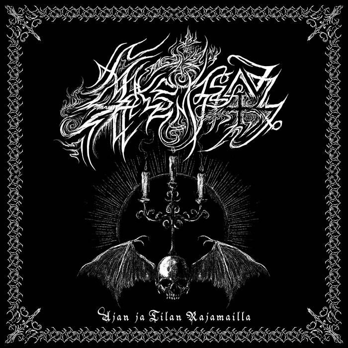 ALKEMISTI  (FIN)  Ajan ja Tilan Rajamailla  [MC]