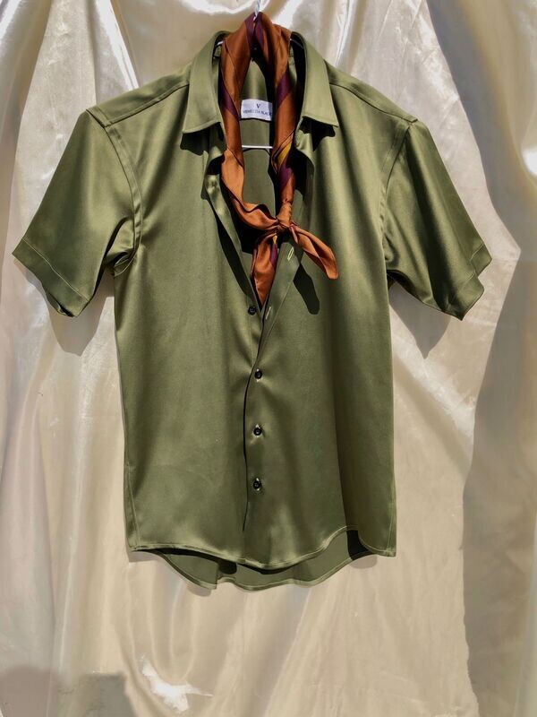Camisa Satinada (Segunda mano)
