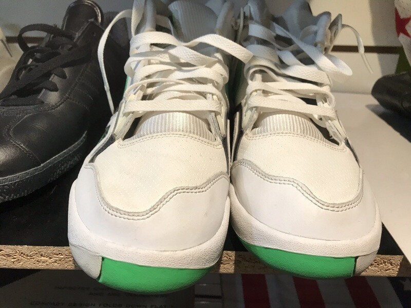 Nike Air Tech Challenge