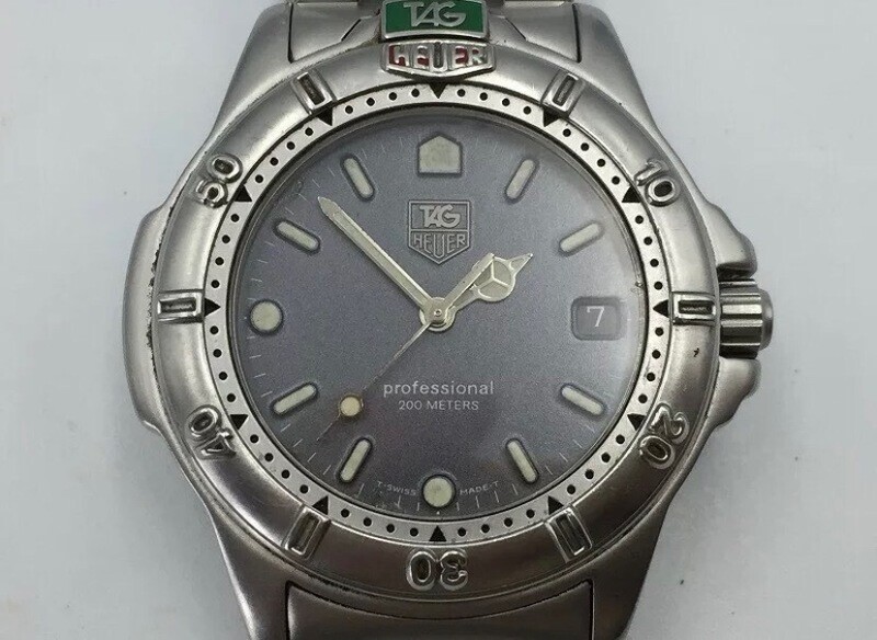 TAG HEUER Professional 4000 Series - 999.213A