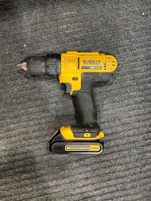 Dewalt DCD771 1/2&quot; Cordless Drill-Driver 20v/ BATTERY