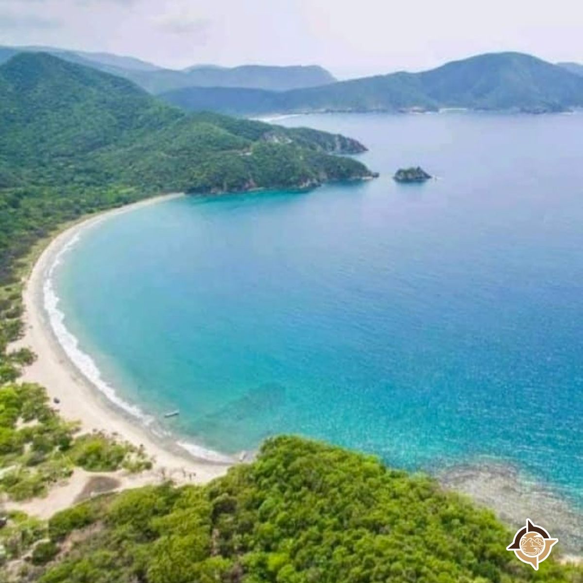 Tour Playas Cristal y Cinto Parque Nacional Tairona