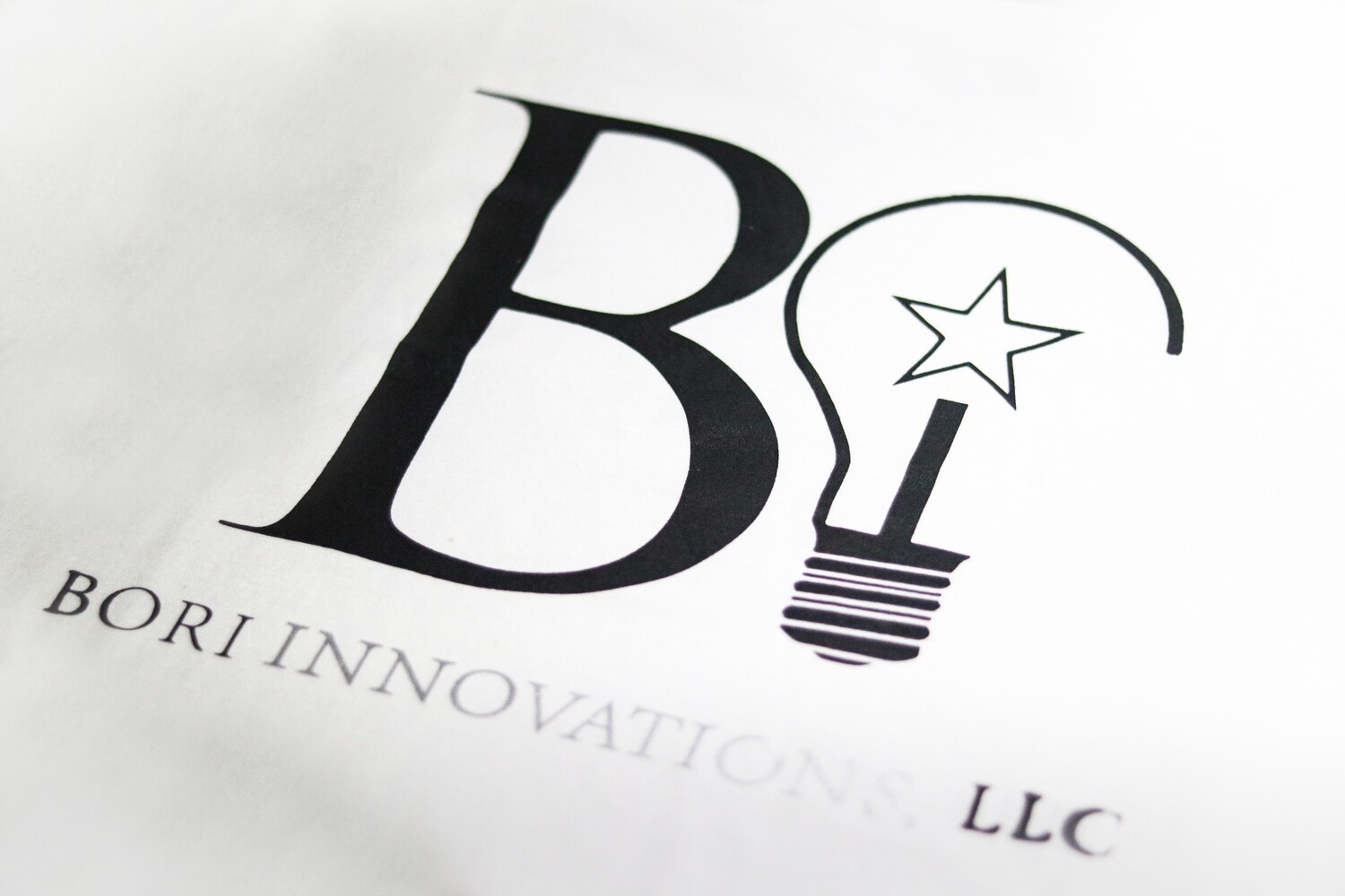 Bori Innovations White T-Shirt Black Matt Logo Chrome Innovations