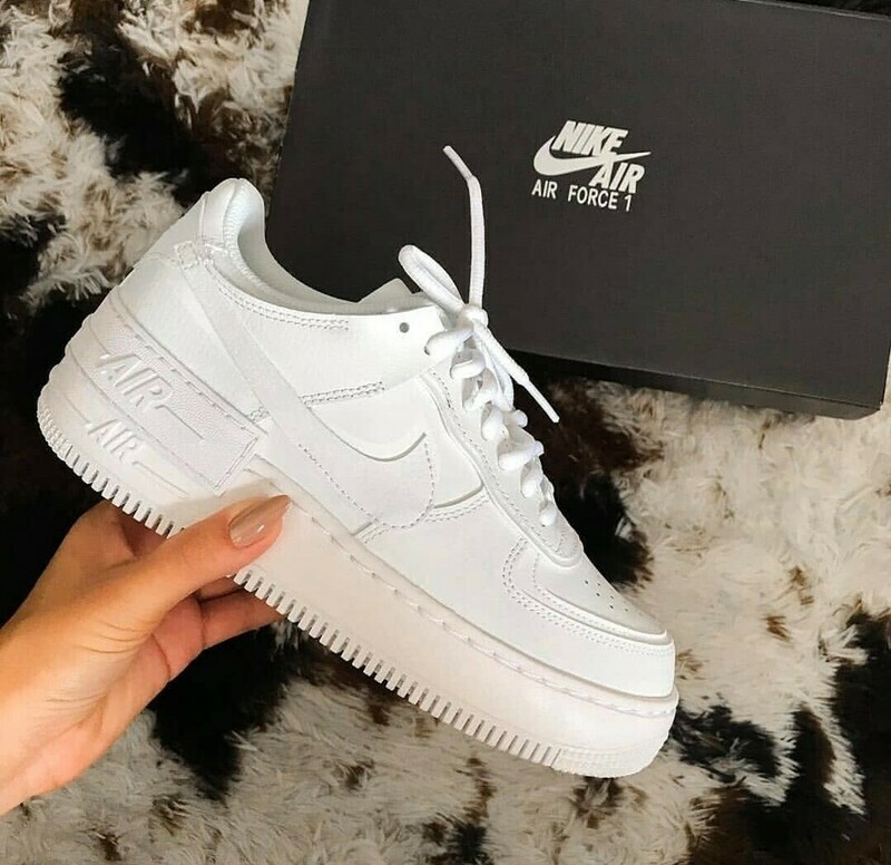 NIKE AIR FORCE 1 SHADOW triple white