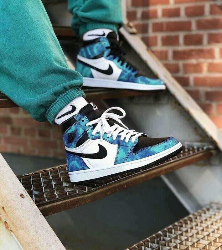 Air Jordan 1 WMNS  Retro High &#39;Tie Dye&#39;