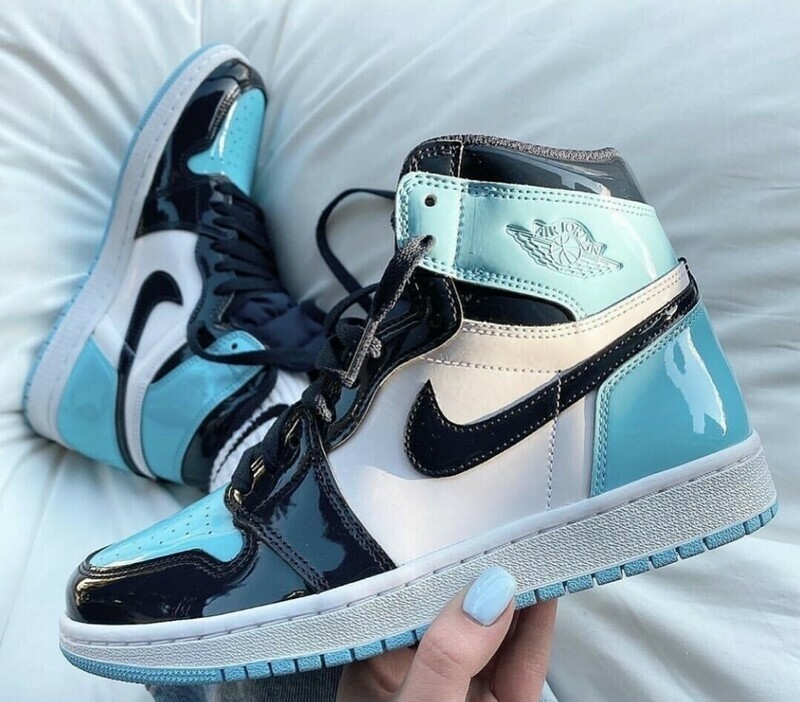 Nike Air Jordan 1 Retro High UNC Patent