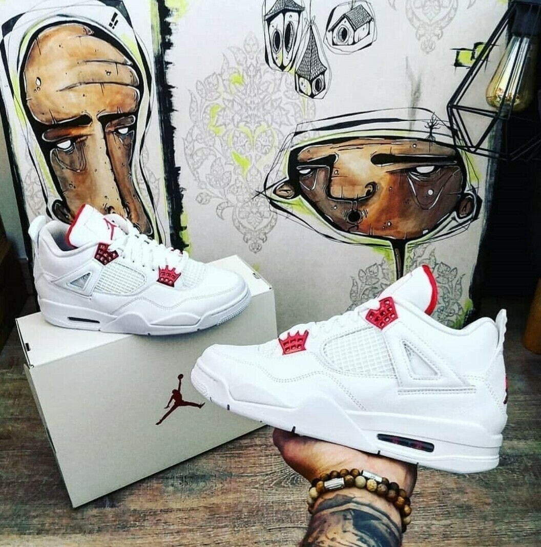 Air Jordan 4 Metallic Red