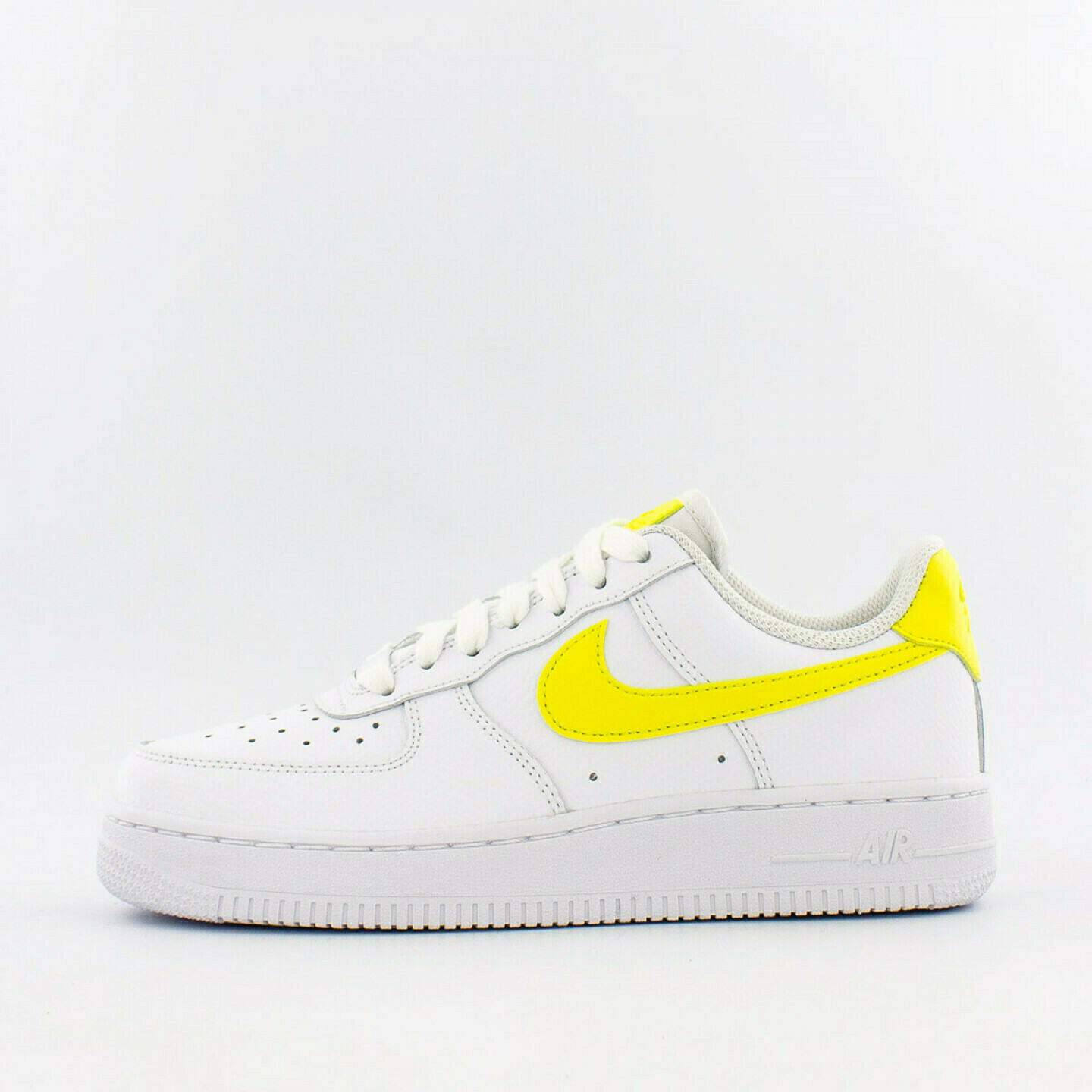 Air Force 1 yellow pulse