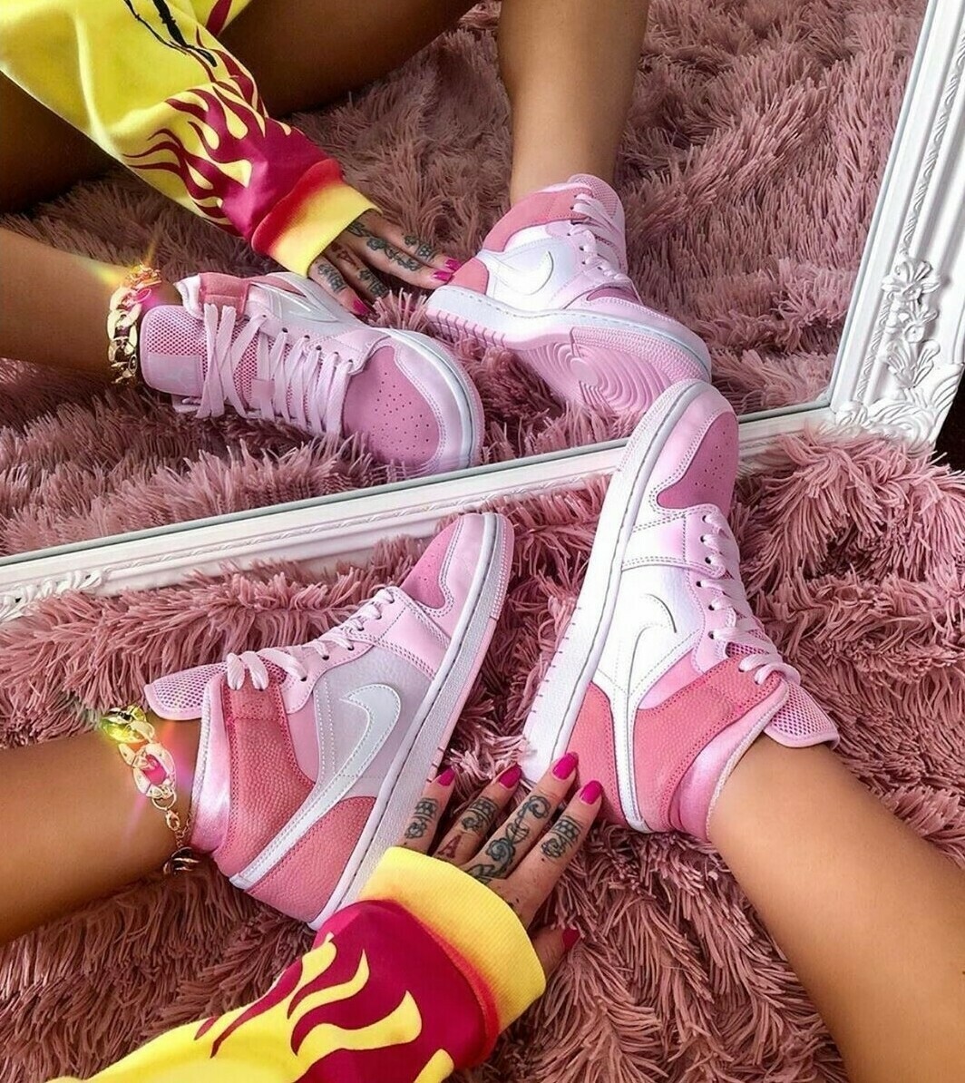 Nike air jordan 1 digital pink*