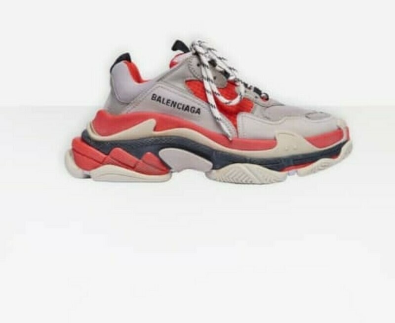 Balenciaga triple s gray red