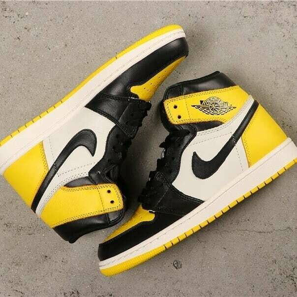 Air jordan 1*
Yellow Toe