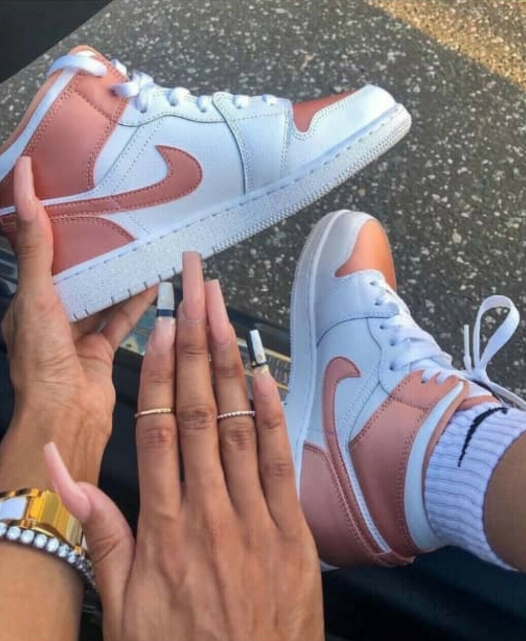 Nike air jordan 1 mid pink*