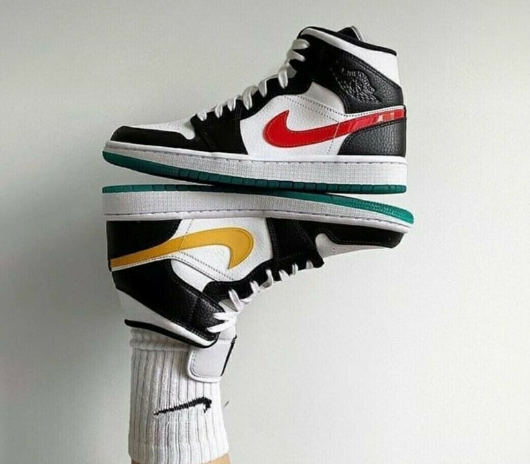 Air Jordan 1 Mid Alternate Swooshes WMNS *