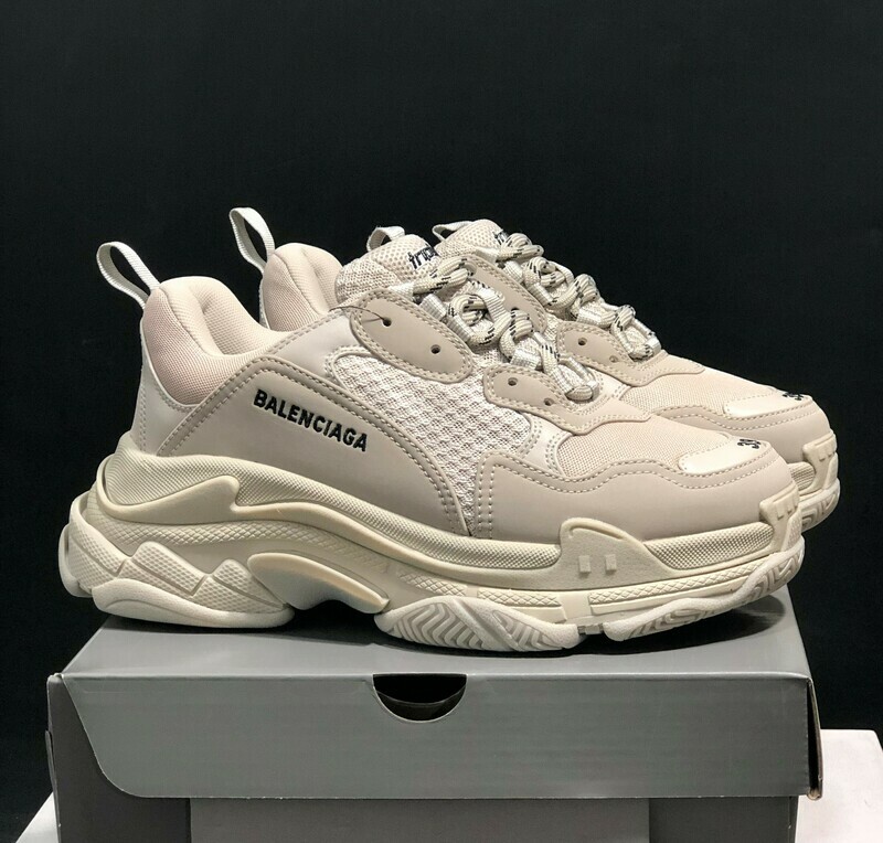 Balenciaga triple s beige chunky