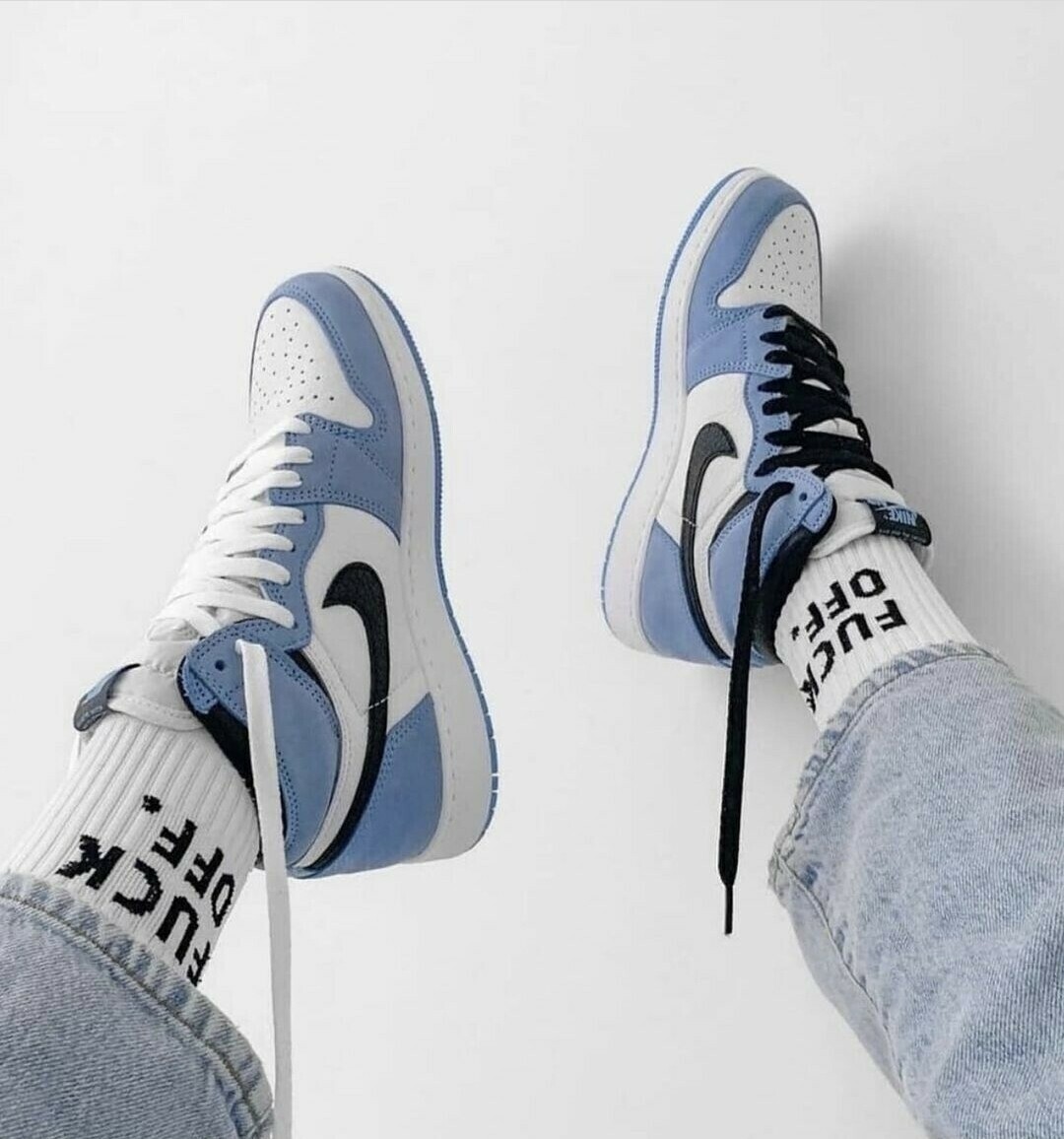 Nike Air Jordan 1 High “University Blue”